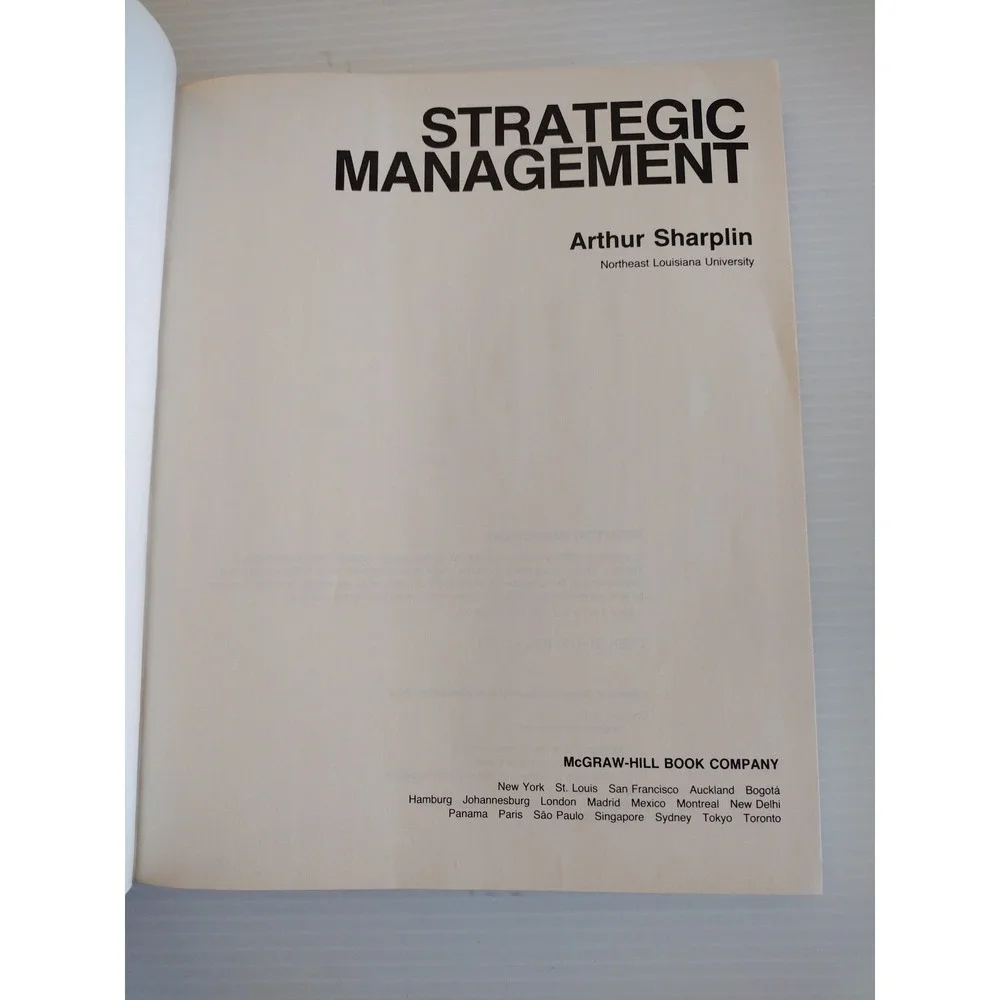 Strategic Management‎ Arthur Sharplin Book 1985 and It's Environment